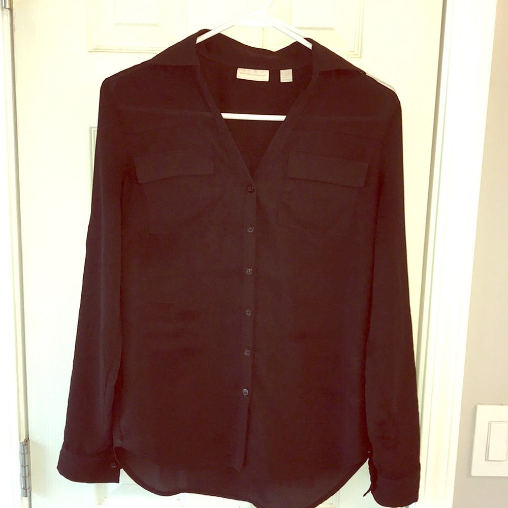 XS New York & Company black flowy button up blouse